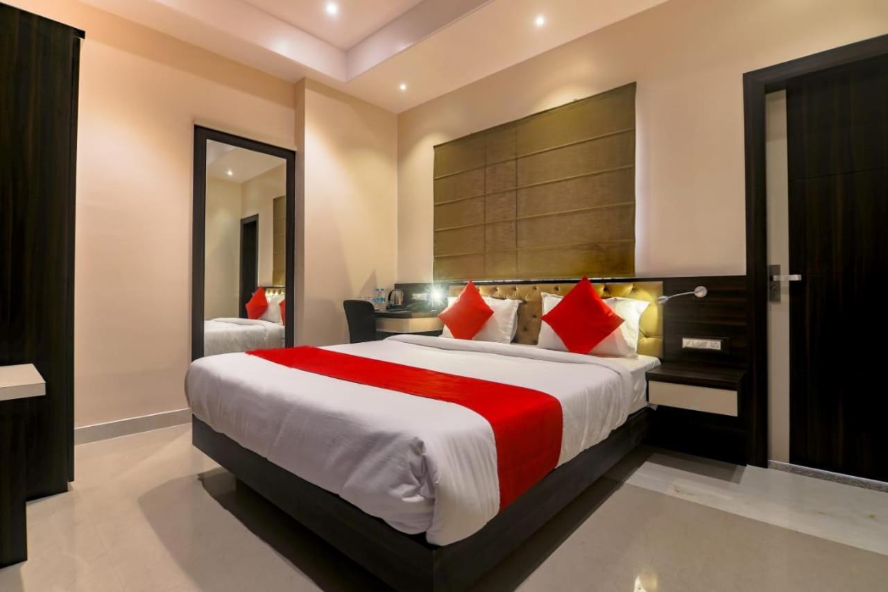 Aditya Residency Guwahati Ngoại thất bức ảnh